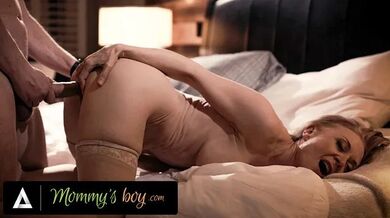 Unfaithful Hung Man Passionately Destroys His Cougar Neighbor Nina Hartley