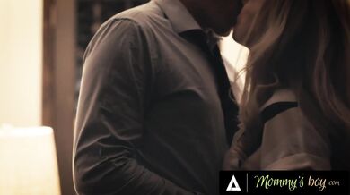 Unfaithful Hung Man Passionately Destroys His Cougar Neighbor Nina Hartley