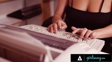 Stacked Pervert Boss Milf Alexis Fawx Dominates Her Gorgeous Subordinate