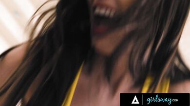 Milf Lexi Luna Makes Stepdaughter Eliza Ibarra Squirt while Tickling Her Out ...