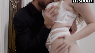 Busty Slut Blake Blossom Has Intense Orgasm From Hardcore Banging - LETSDOEIT