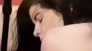 Pretty chick gets her wet cunt smashed by the photographer