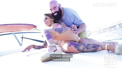 Beautiful Chick Gina Snake Deep Fuck In Her Mature Pussy - LATINA MILF