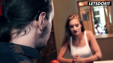 Perfect Babe Tiffany Tatum Gets Her Tight Pussy Fucked By Roommate - HORNY HOSTEL